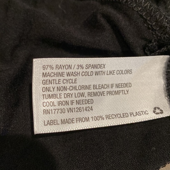 Universal Thread Short Sleeve Batwing Top Size: S - Picture 11 of 13